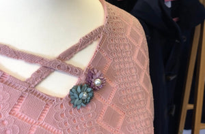 Fashionably_pregnant_pretty_in_pink_tea_dress