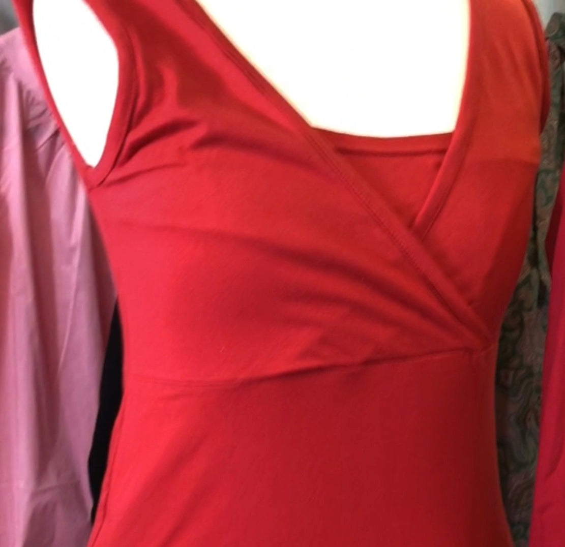 Red nursing vest top www.fashionablypregnant.co.uk