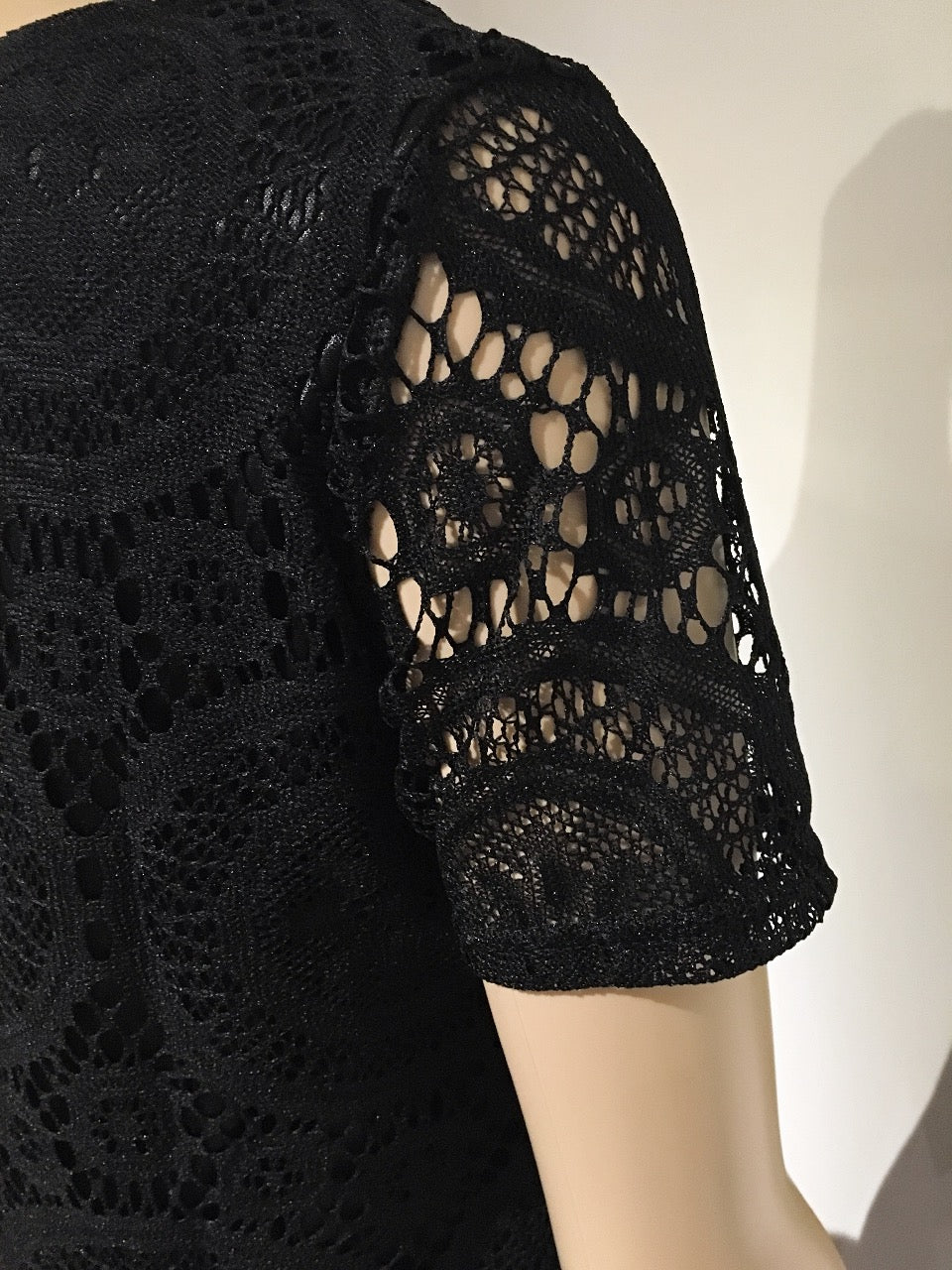 Fashionably Pregnant Black Tunic Top Blouse short sleeve lace