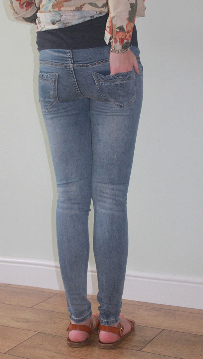Fashionably_Pregnant_Maternity_faded_over_the_bump_skinny_denim_jeans_blue